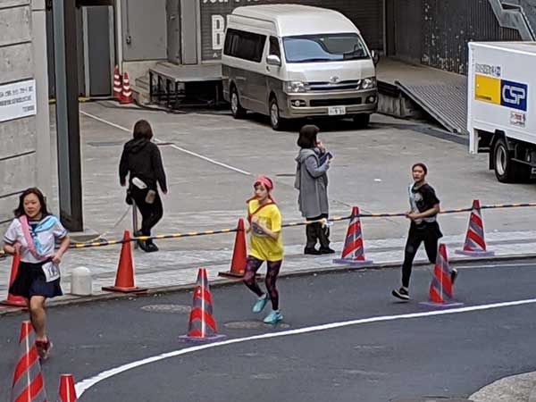 坂の入り口